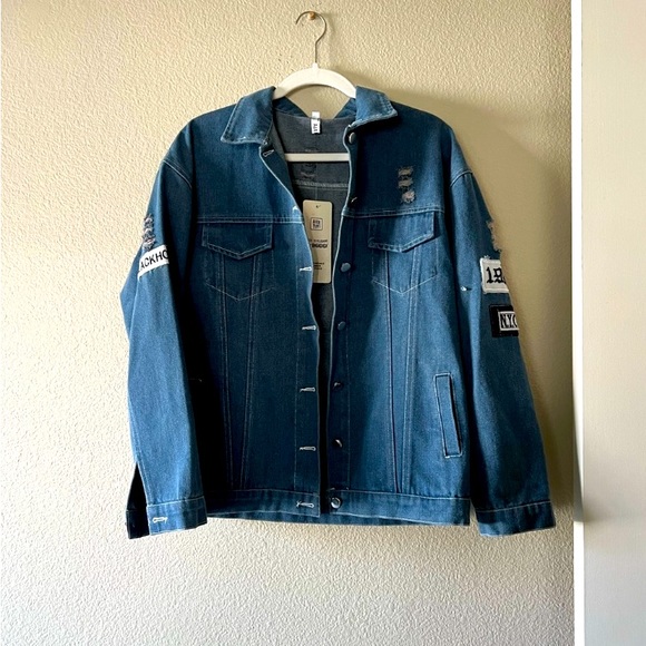 Women’s Jean Jacket patchwork size XXL. Boutique Brand New With Tags 🏷️ - Picture 2 of 7